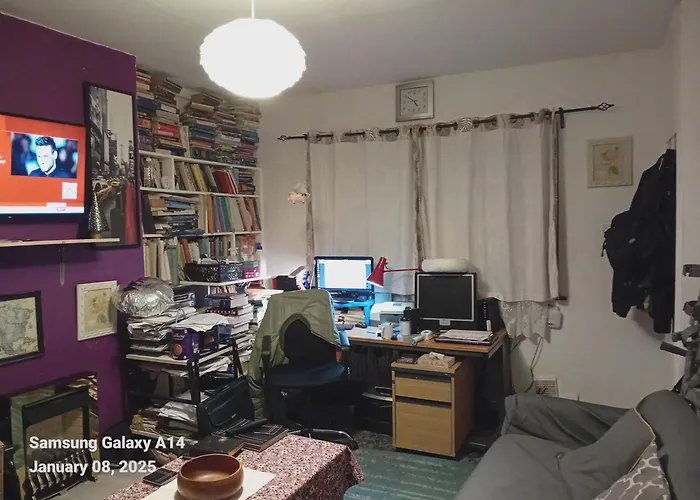 42 Churchbury Vrd, Room 2